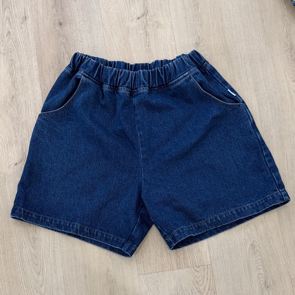 LE BON SHOPPE Denim Shorts – Size L